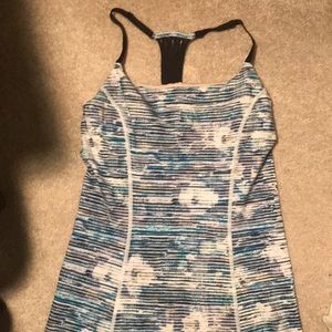 Lululemon top